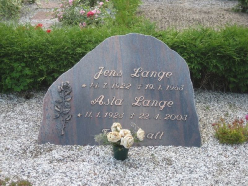 Asta Lange.jpg
